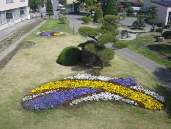 旭町小学校外観