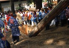 入山辺宮原神社の御柱祭りの画像