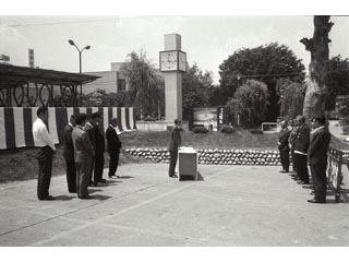 庁舎前時計台寄贈の写真