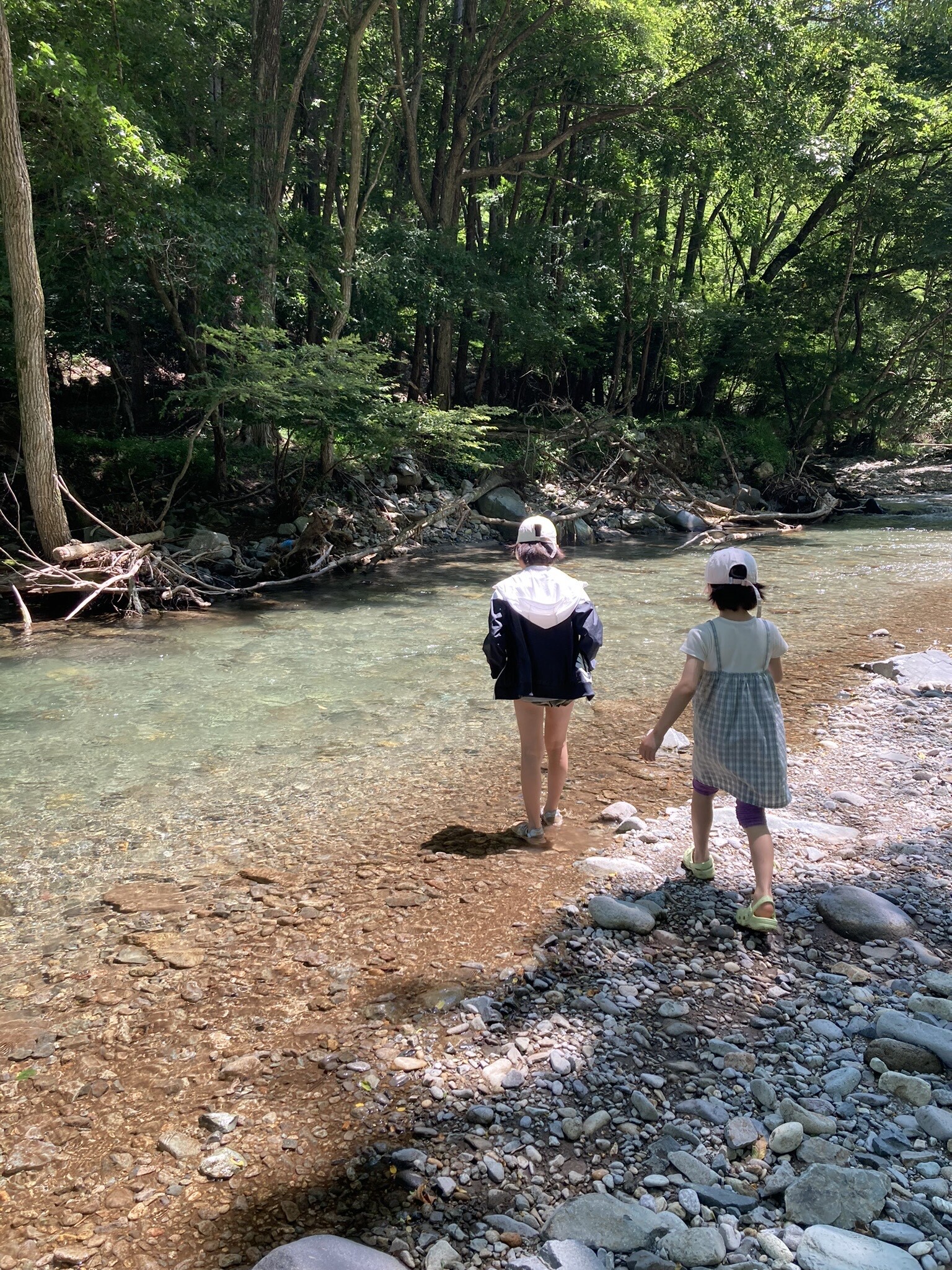 入山辺地区を流れる薄川（上流）