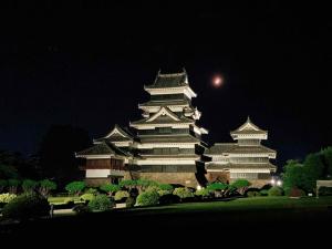 松本城(夜)
