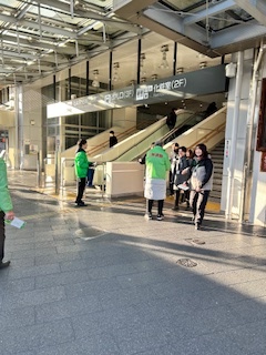 街頭啓発活動の写真