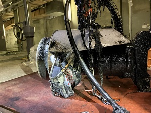 処理場の機械に絡まったし渣類