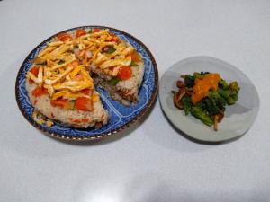 デコレーション寿司・菜の花と大粒なめこの黄身酢和え